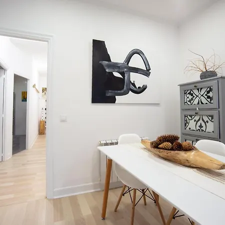 Sustraia - Local Rentss